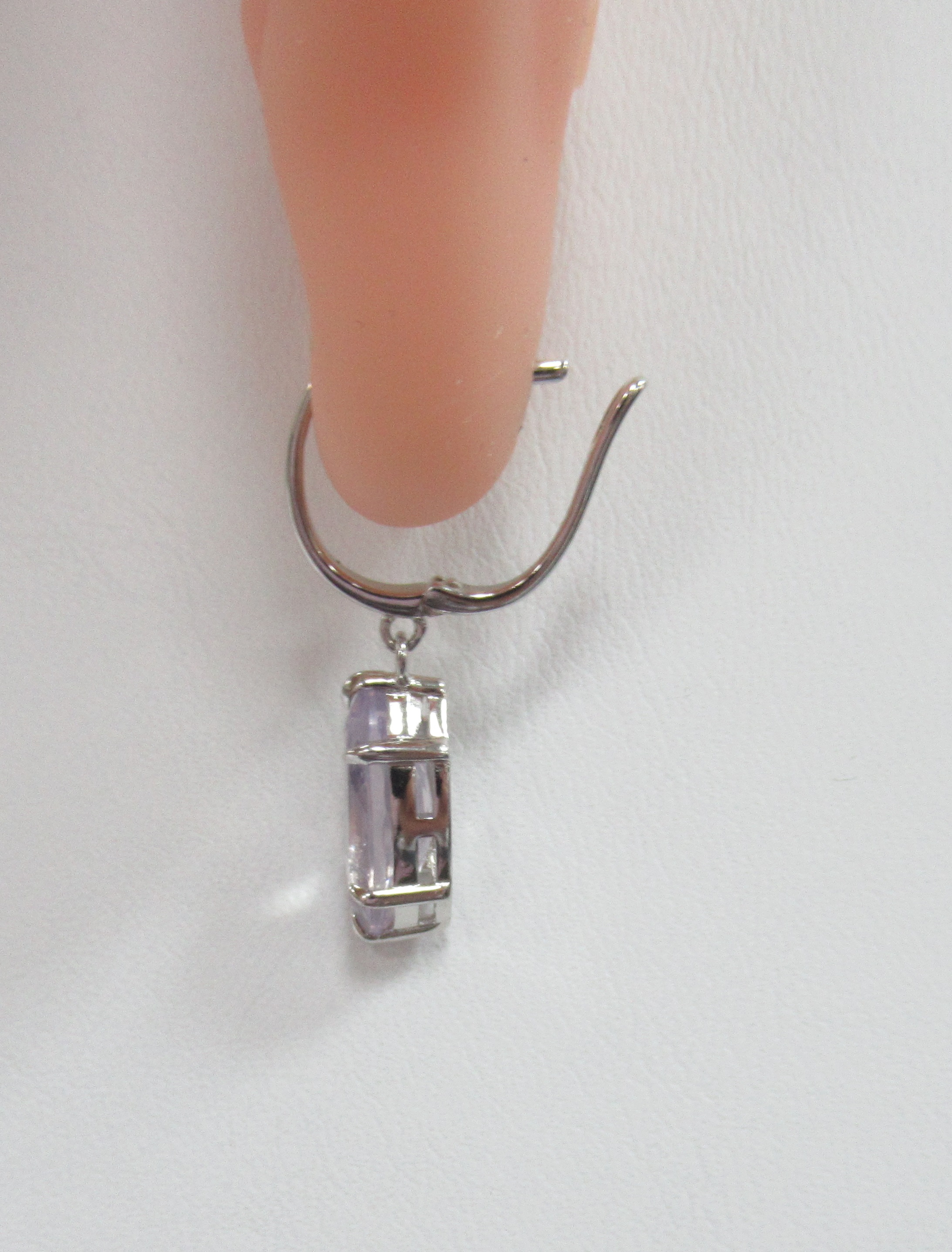 Серебряные серьги с кварцем